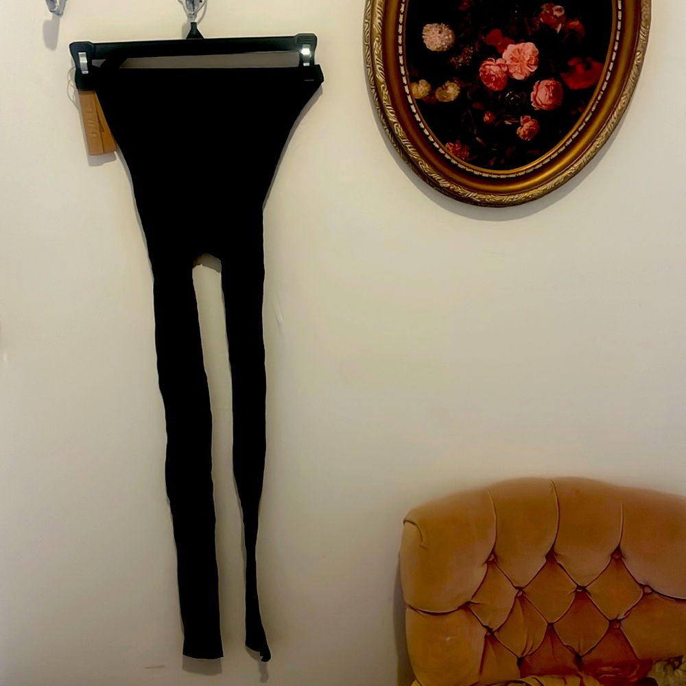 Skims lace leggings